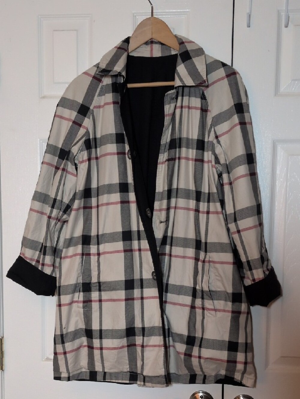 Pendleton women's reversible Black Trench Coat with Plaid Trim and Hat M - Picture 6 of 12